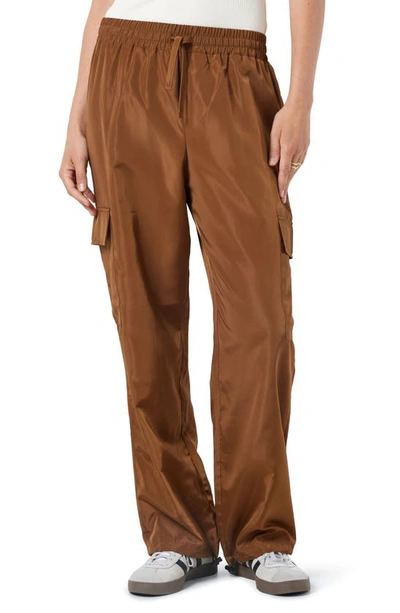 Noisy May High Waist Water Repellent Cargo Recycled Polyester Rain Pants In Neutral