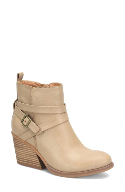 Korks Heidi Block Heel Bootie In Cream