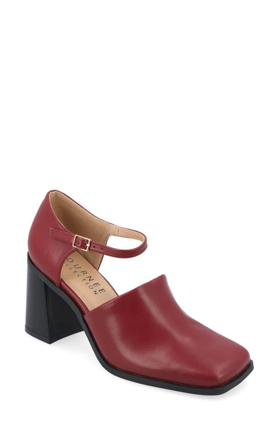 Journee Collection Bobby Pump In Wine