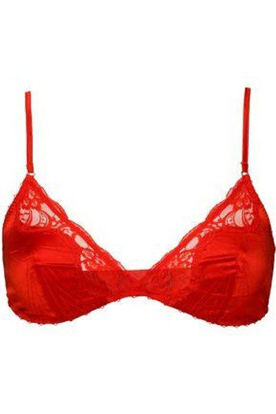 Stella Mccartney Woman Eloise Enchanting Silk-blend Satin And Lace Soft-cup Triangle Bra Red