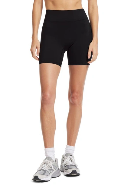 Bandier Center Stage High Waist Pocket Bike Shorts In Black