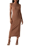 Astr Plissé Maxi Dress In Brown