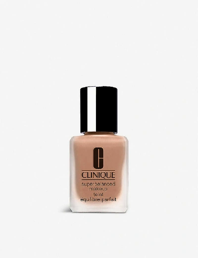 Clinique Superbalanced Makeup In 06 Linen