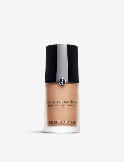 Giorgio Armani 9 Luminous Silk Foundation