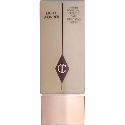 Charlotte Tilbury Medium 06 Light Wonder Foundation Spf 15 40ml In Nero