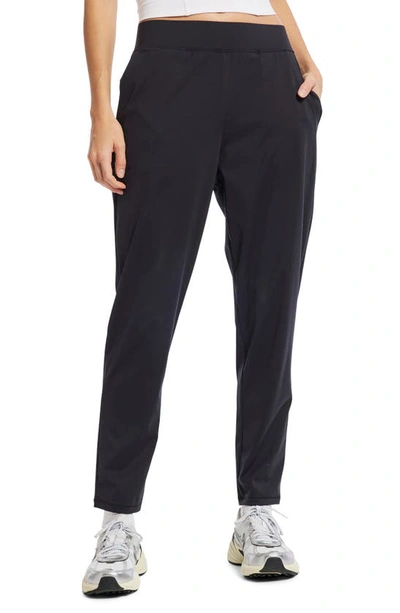 Bandier Center Stage Straight Leg Trousers In Black