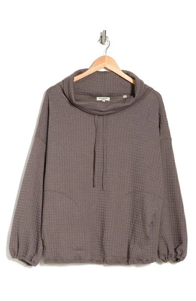 Max Studio Waffle Knit Long Sleeve Pullover In Charcoal