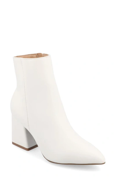 Journee Collection Sorren Boot In White