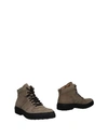 Tod's Boots In Light Grey