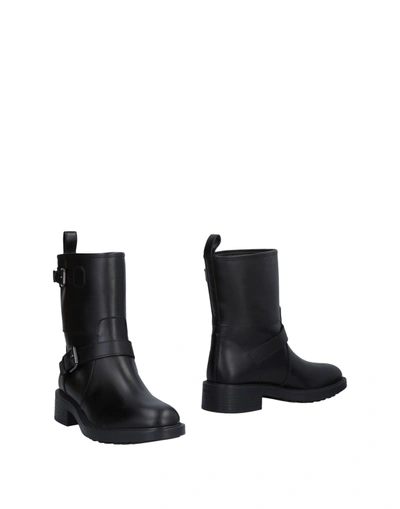 Hogan Ankle Boots In Black
