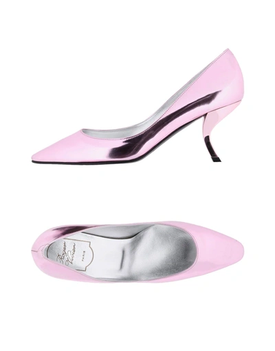 Roger Vivier Pump In Pink