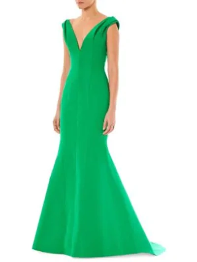 Carolina Herrera Fitted V-neck Gown In Emerald