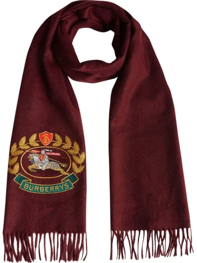 Burberry The Classic Cashmere Scarf With Archive Logo In Claret