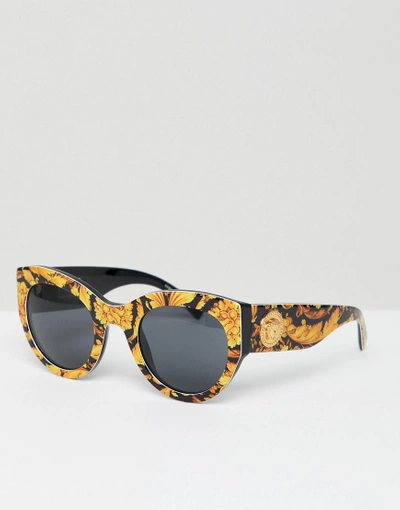 Versace Cat Eye Sunglasses With Scarf Print - Black