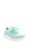 Propét B10 Unite Walking Sneaker In Mint