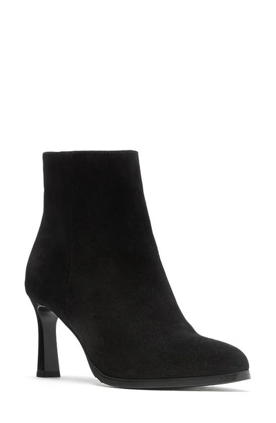 La Canadienne Ellenor Waterproof Bootie In Black