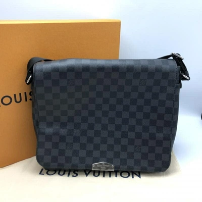 Louis Vuitton Men Crossbody Bag - For Sale on 1stDibs  louis vuitton body  bag mens price, louis vuitton mens crossbody bag, louis vuitton man bag  crossbody
