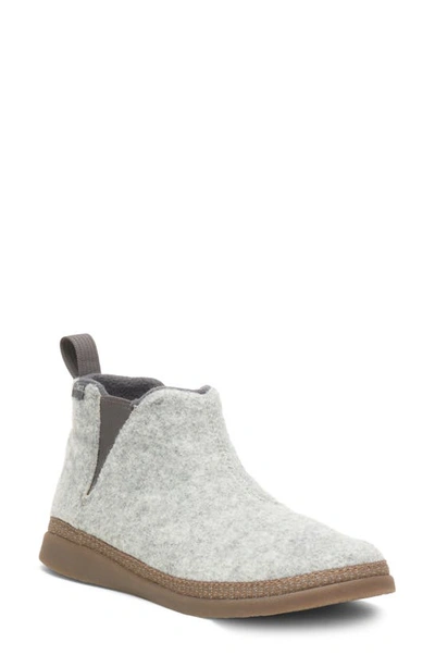 Chaco Revel Chelsea V-gore Boot In Gray