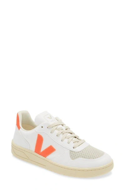 Veja V 10 Sneaker In White Orange-fluo