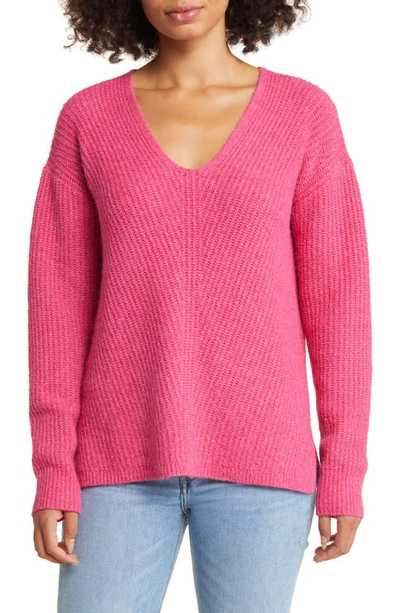 Caslon Directional V-neck Sweater In Pink Cabaret