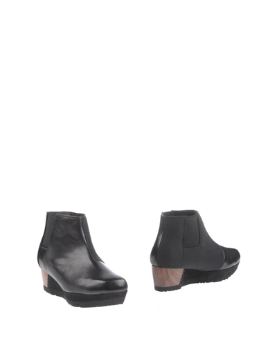 Issey Miyake Ankle Boot In Black