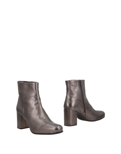 Unisa Ankle Boot In Lead