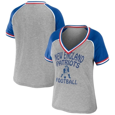 Wear By Erin Andrews Heather Gray New England Patriots Cropped Raglan Throwback V-neck T-shirt
