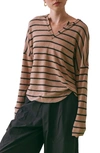 Blu Pepper Stripe V-neck Sweater In Mocha