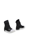 Cinzia Araia Ankle Boot In White