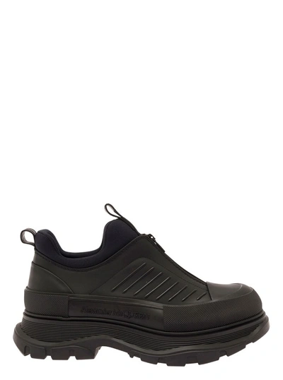 Alexander Mcqueen Tread Leather Sneakers In Black