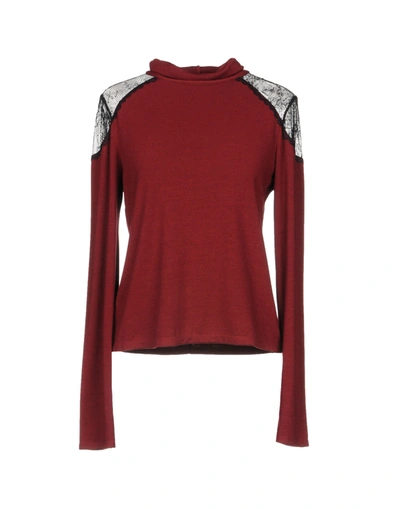 Alice And Olivia Turtleneck In Maroon