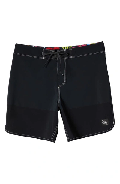 Quiksilver Snyc Highlite® Scallop 18 Board Shorts In Black