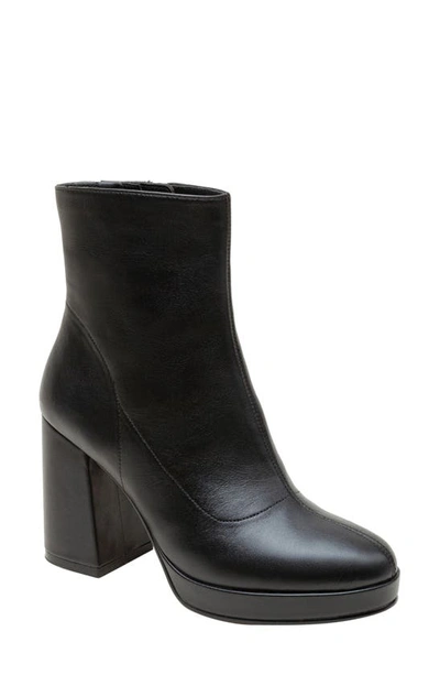 Lisa Vicky Bubbly Platform Bootie In Black