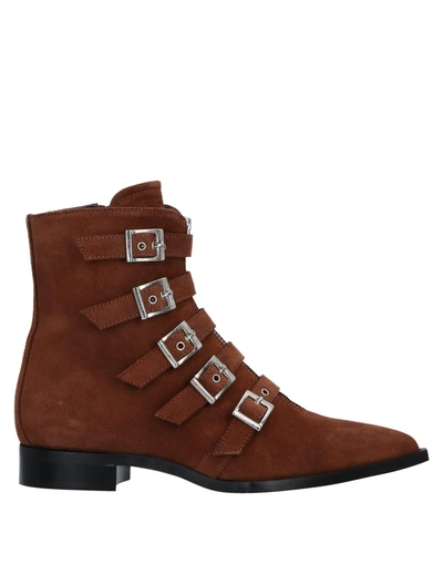 John Galliano Ankle Boot In Brown