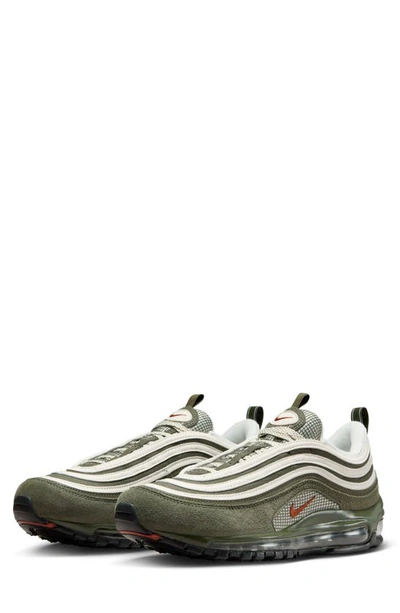 Nike Air Max 97 Se Trainer In Grey