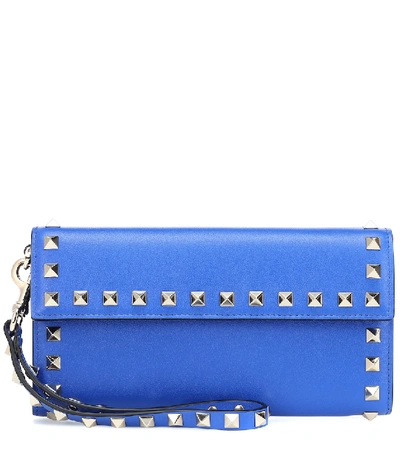 Valentino Garavani Rockstud Leather Wallet In Blue