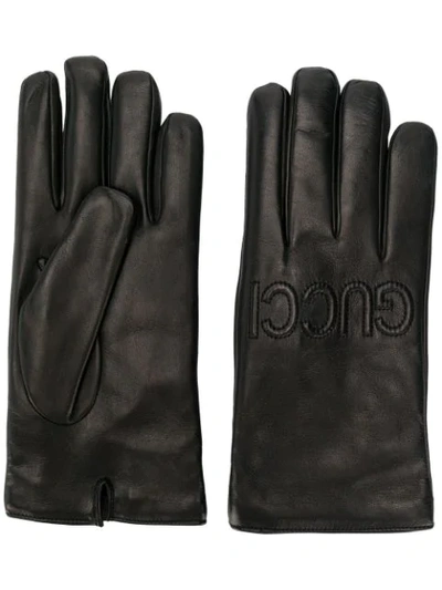 Gucci Logo Embossed Gloves In Black