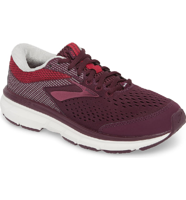 brooks dyad 10 womens gold