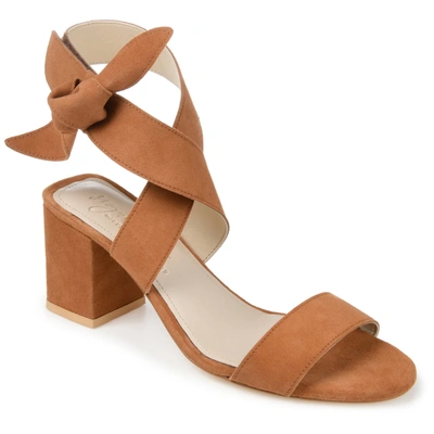 Journee Collection Signature Women's Genuine Leather Tru Comfort Foam Hether Pump In Multi