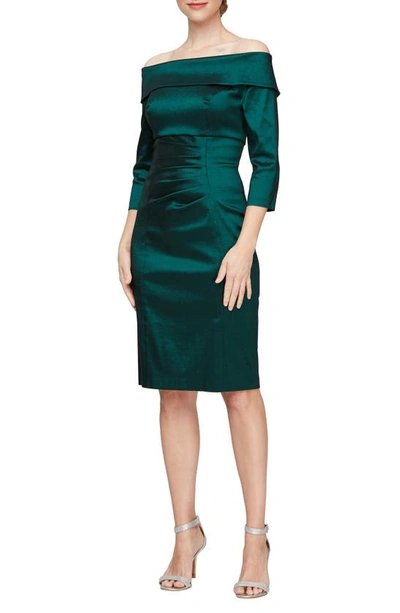 Alex Evenings Off The Shoulder Sheath Cocktail Dress In Emerald Green