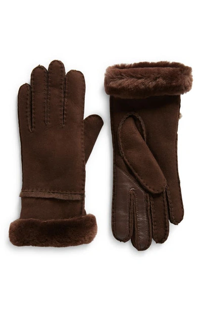 Ugg Seamed Touchscreen Compatible Genuine Shearling Lined Gloves In Burnt Cedar