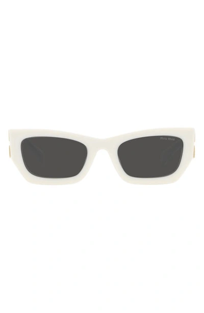 Miu Miu 53mm Rectangular Sunglasses In White/gray Solid