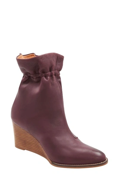 Andre Assous Sunny Paperbag Wedge Boot In Wine