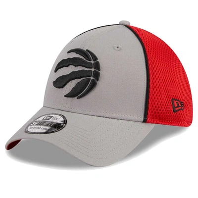 New Era Men's  Gray, Red Toronto Raptors Piped Two-tone 39thirty Flex Hat In Gray,red