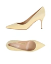 Sergio Rossi Pump In Light Yellow