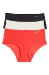 Calvin Klein Invisibles Hipster Briefs In Rouge,peyote,black