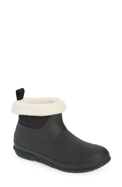 Hunter In/out Faux Shearling Lined Boot In Black/ White Willow