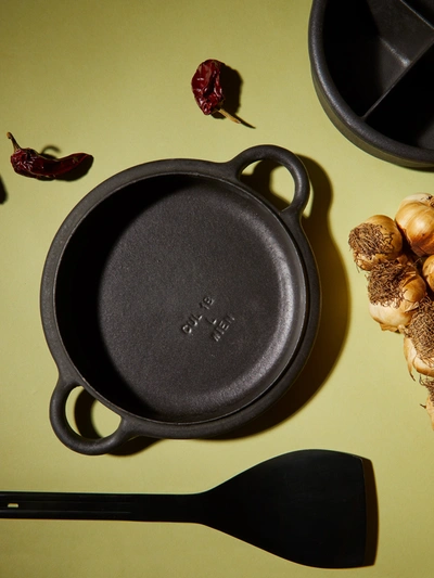 Antique And Vintage Mid-century Carl Auböck For Ostovics Culinar Cast Iron Medium Shallow Pan In Black