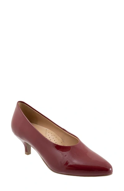 Trotters Kimber Kitten Heel Pump In Sangria Pat