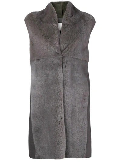 Manzoni 24 Sleeveless Fur Coat - Grey
